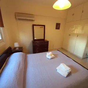 2 Bedroom Near Finikoudes Ларнака