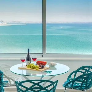 Luxury Penthouse 1br-seafront-seasonal Pool-central Apartment