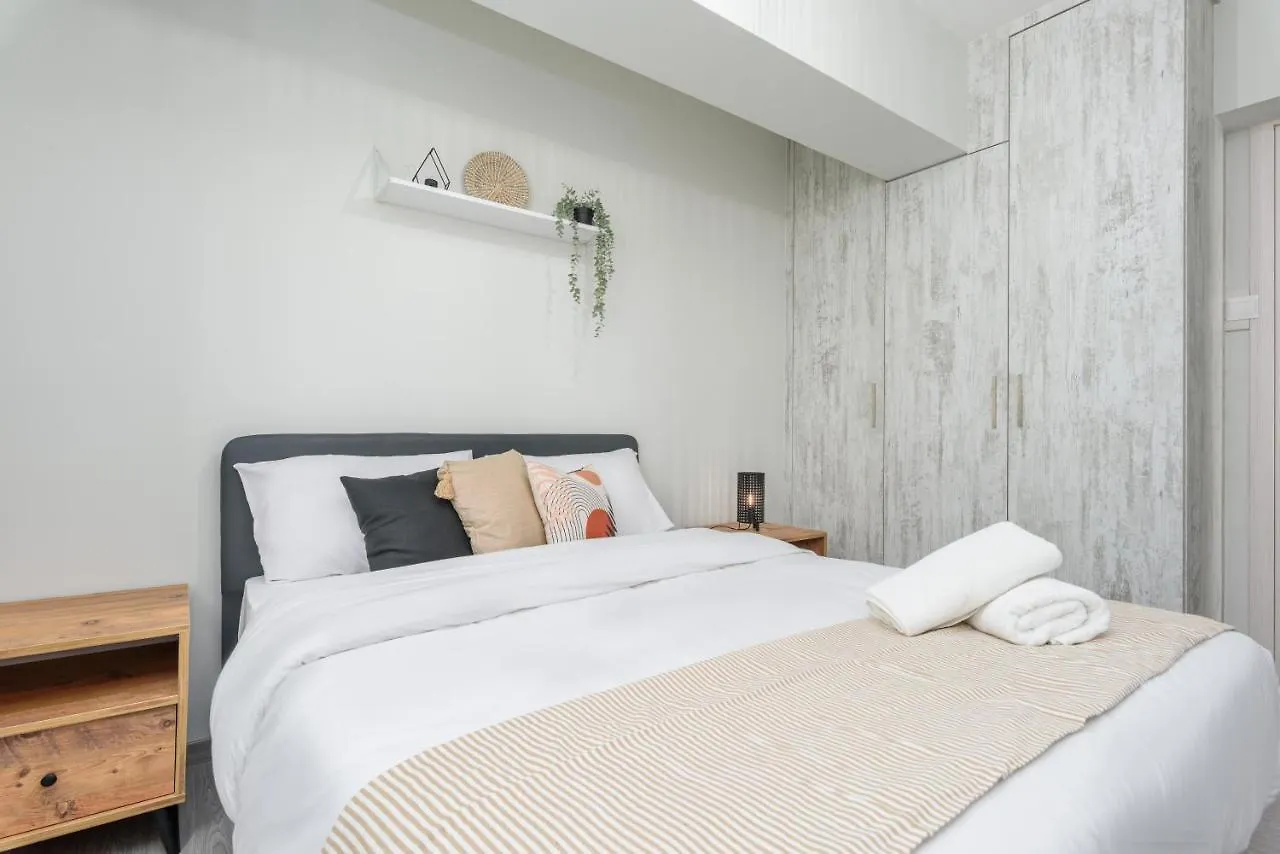 Amore 2-Br Apt By Finikoudes Larnaka Apartment